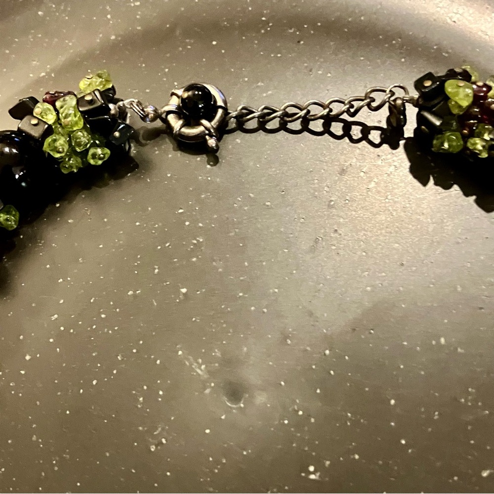 9.4 Ounces of Peridot and Onyx Chunky Statement Necklace. One of a kind. EUC. - Picture 16 of 16